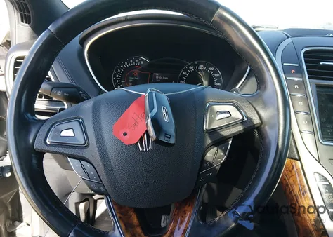 2016 Lincoln Mkx Reserve z USA, uszkodzony, nr VIN 2LMTJ8LP2GBL33231